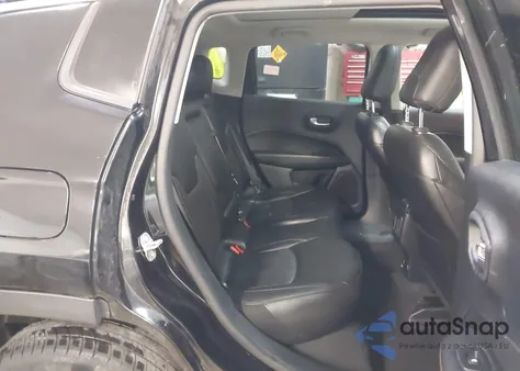 2020 Jeep Compass Limited 4X4 из США, поврежденный, VIN 3C4NJDCB0LT250241